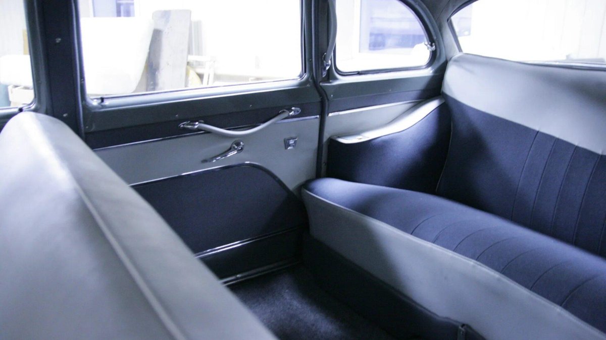 Салон Чайки ГАЗ-13