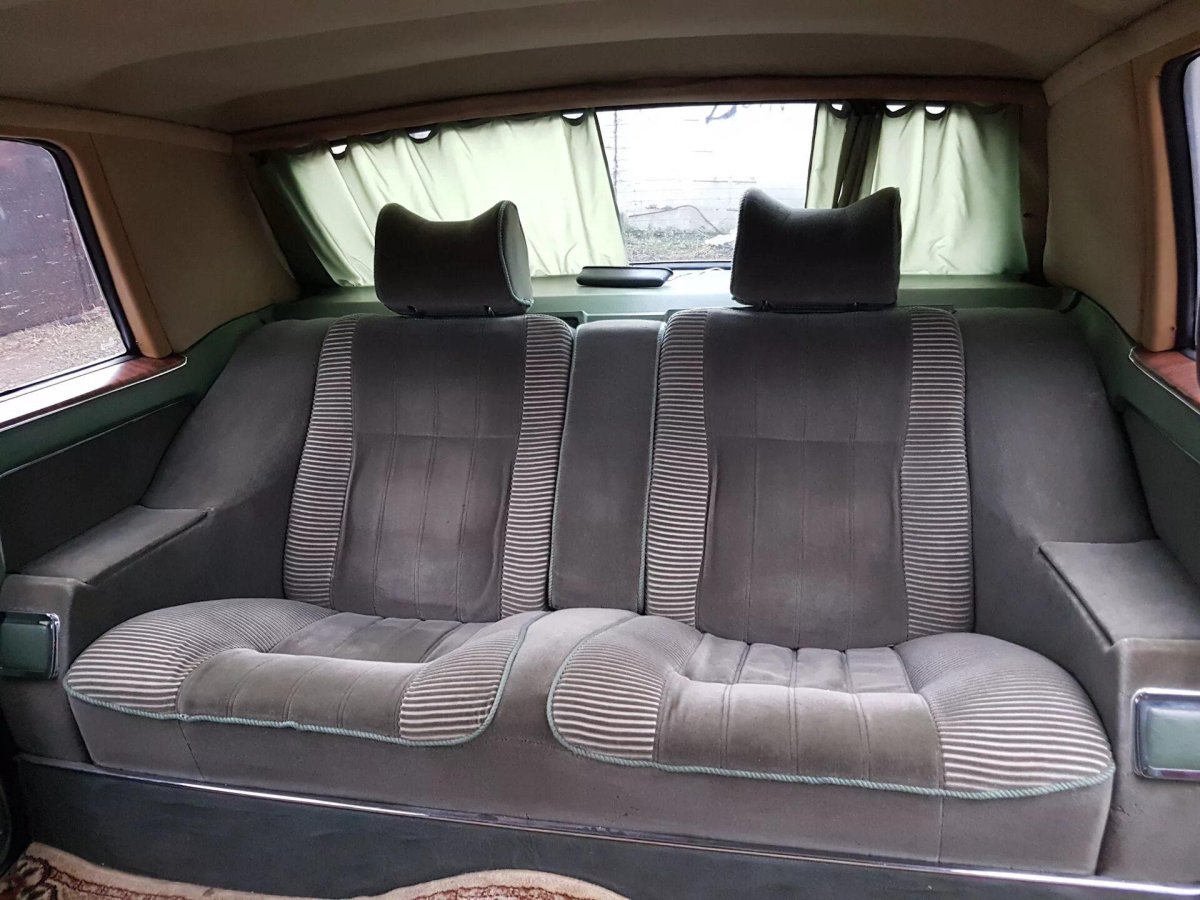 ГАЗ-13 Чайка салон сзади