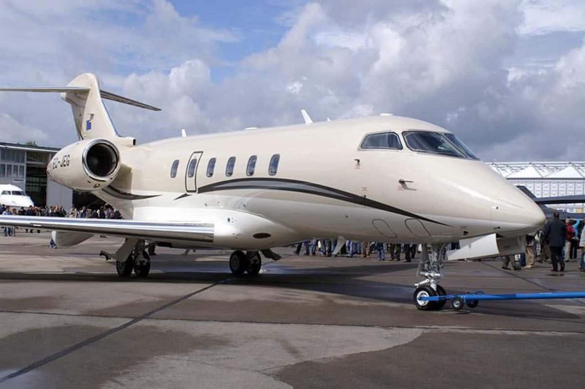 Challenger 300