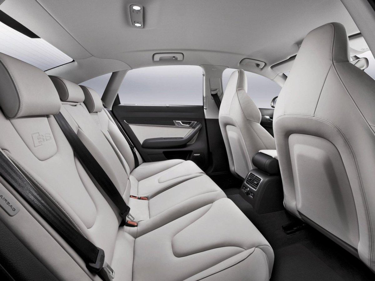 Audi a6 c7 задний ряд