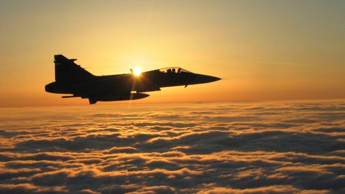 Джет Файтер самолет