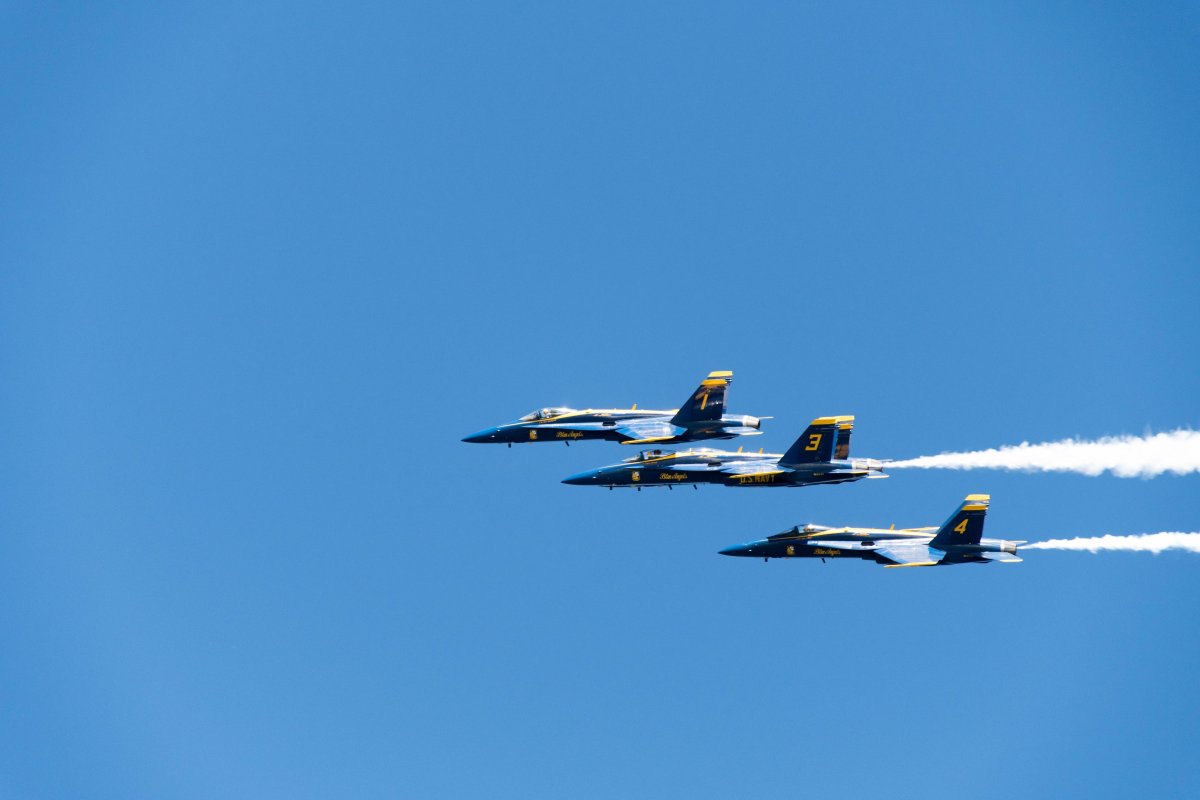 Самолет военный