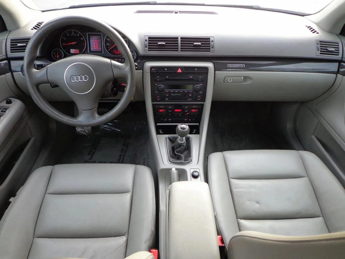 Ауди а4 2004 салон