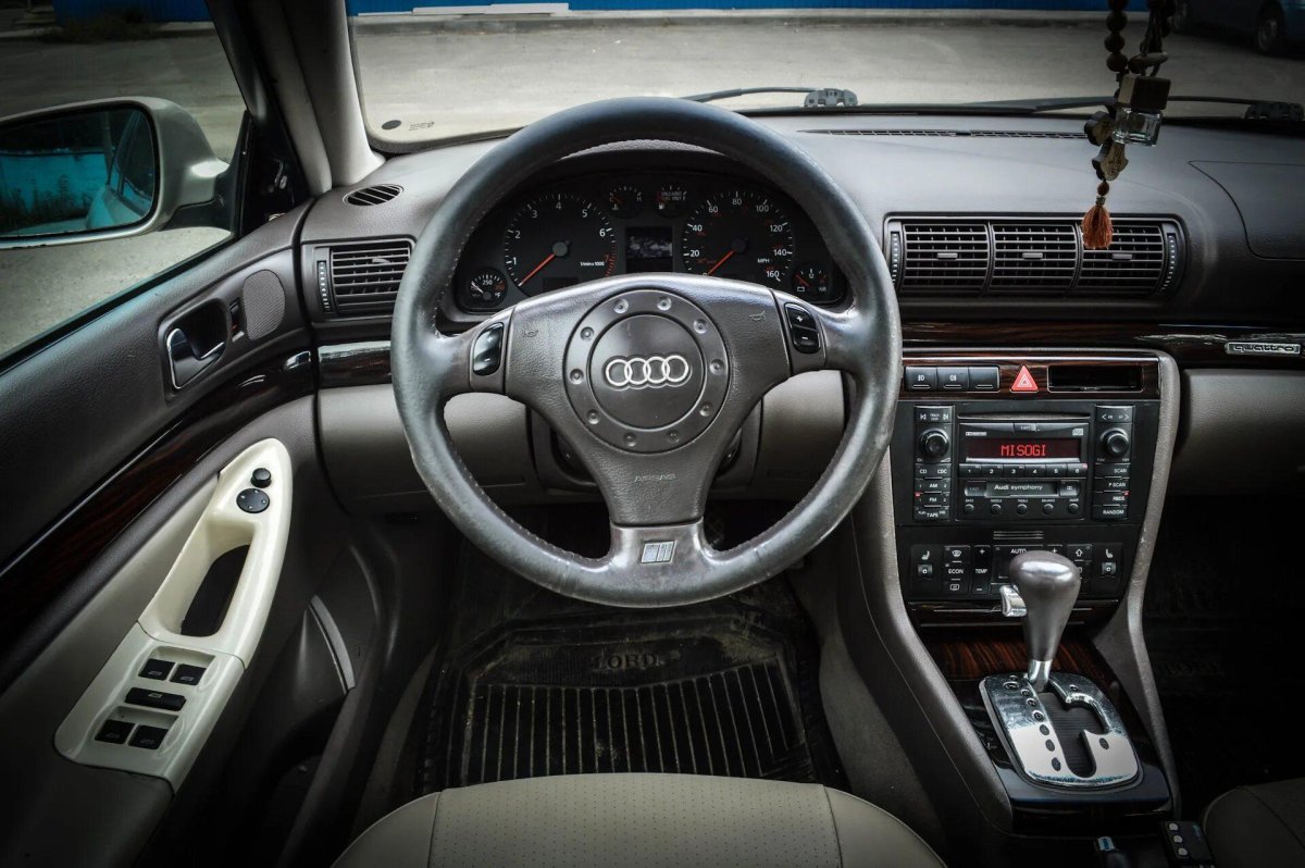 Audi a4 b5 салон