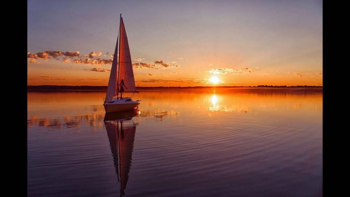 Парусная яхта Обское море