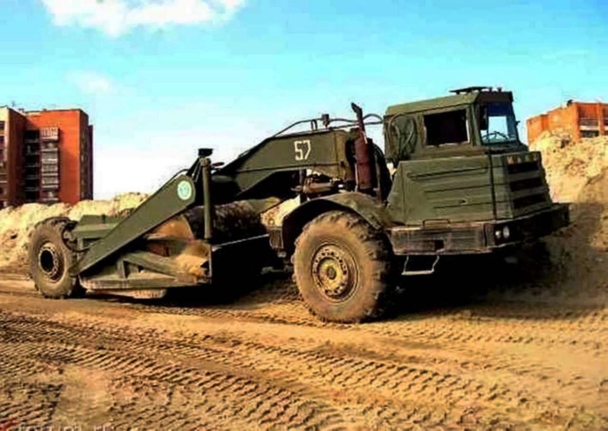 МОАЗ-6442 скрепер