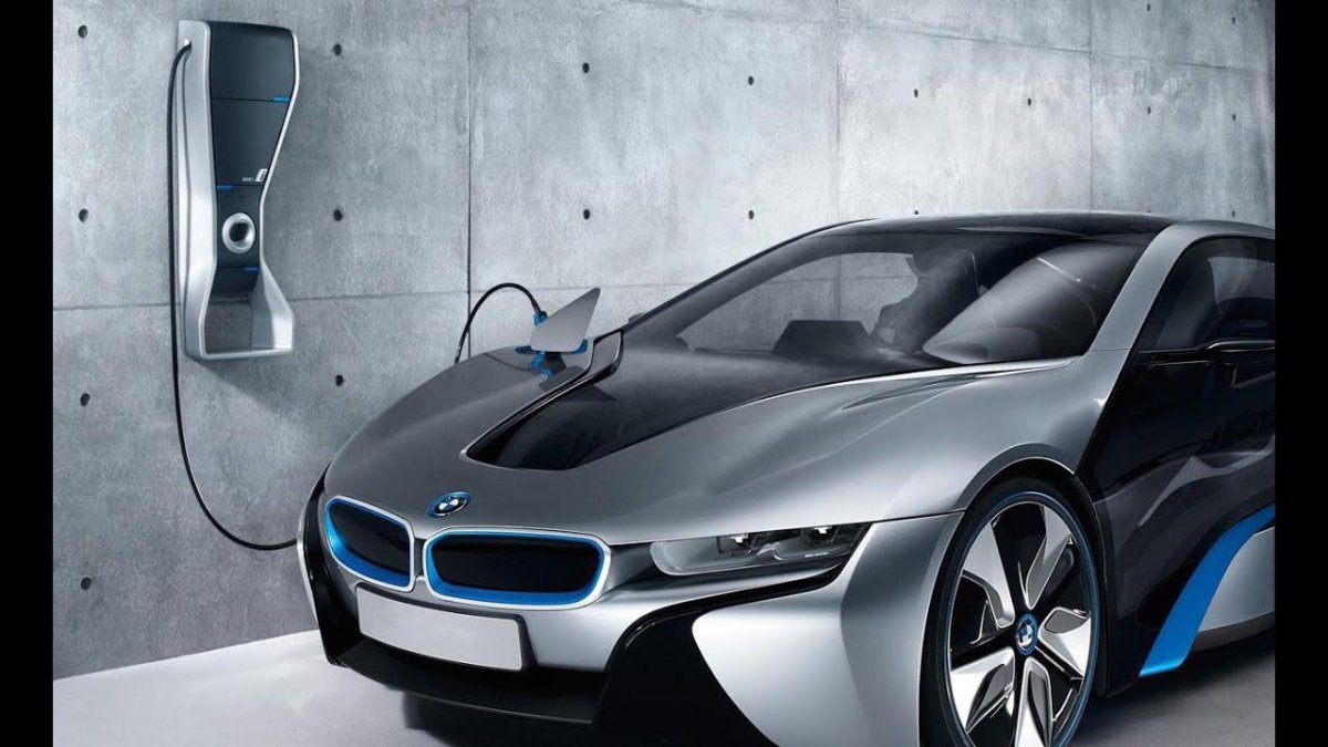 Электро BMW i8