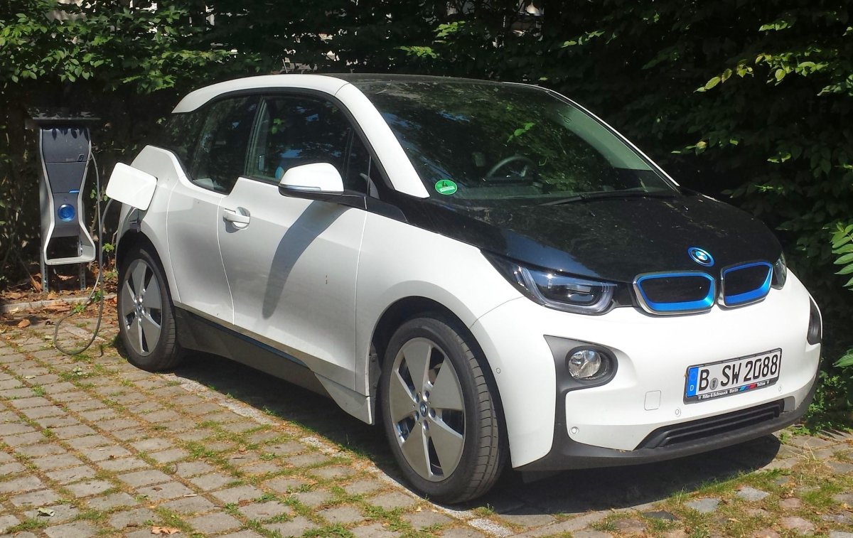 Электроавтомобиль BMW i3