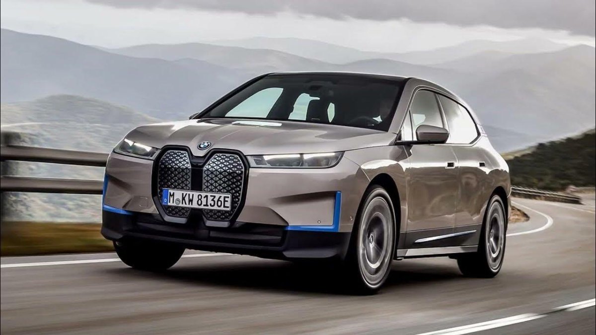 IX BMW 2021 электро