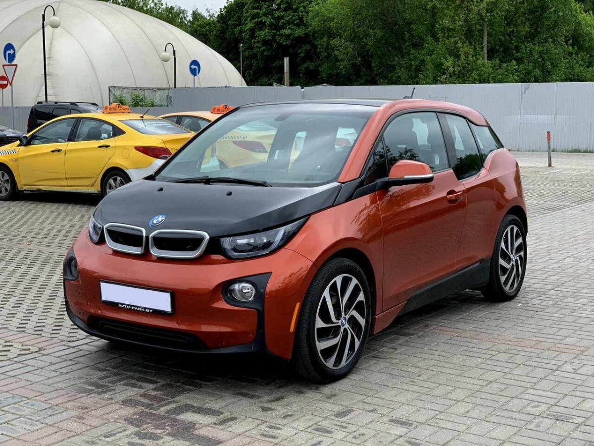 Электроавтомобиль BMW i3
