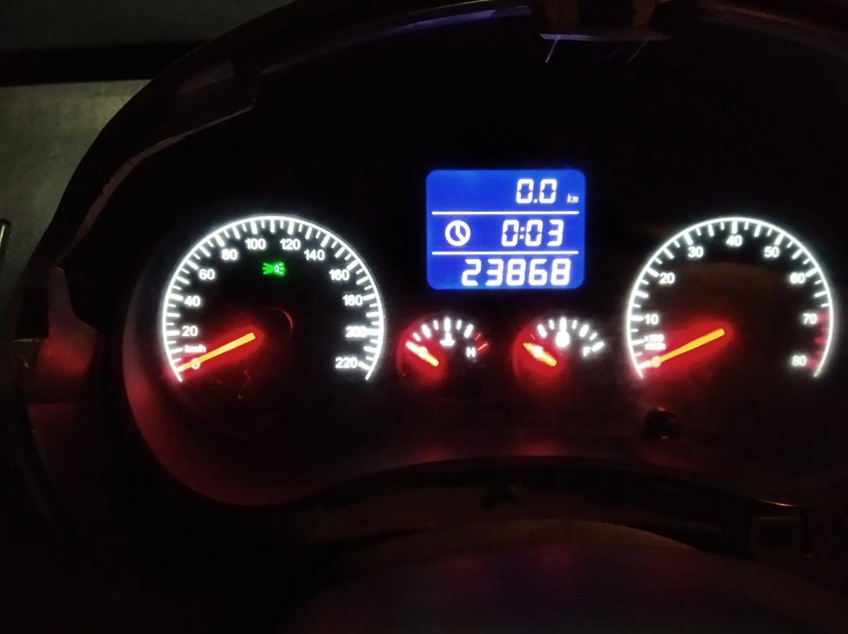 Черри Тиго 2 приборная панель