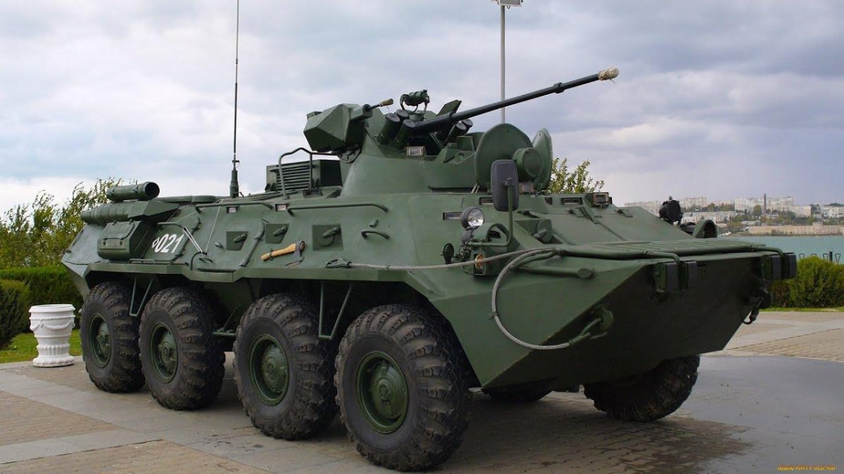БТР-82 бронетранспортёр