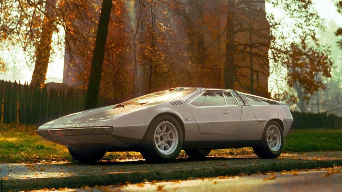 Порше Тапиро