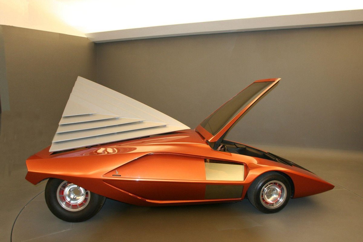 Bertone Lancia Stratos Zero Concept