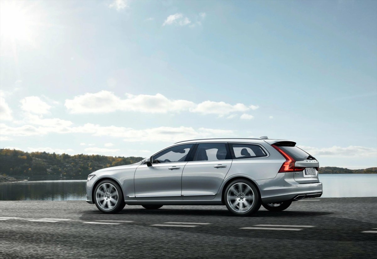 Volvo v90 t8