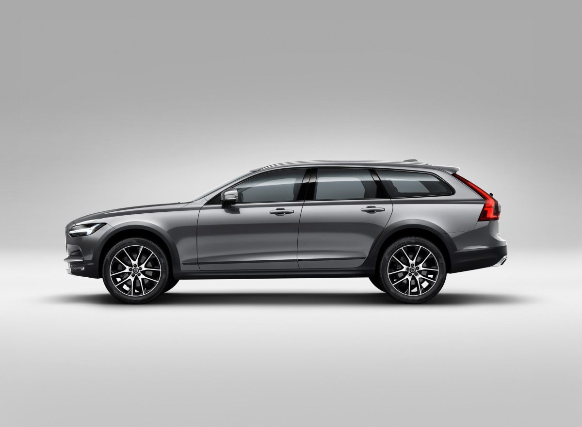 Volvo v90 Cross Country