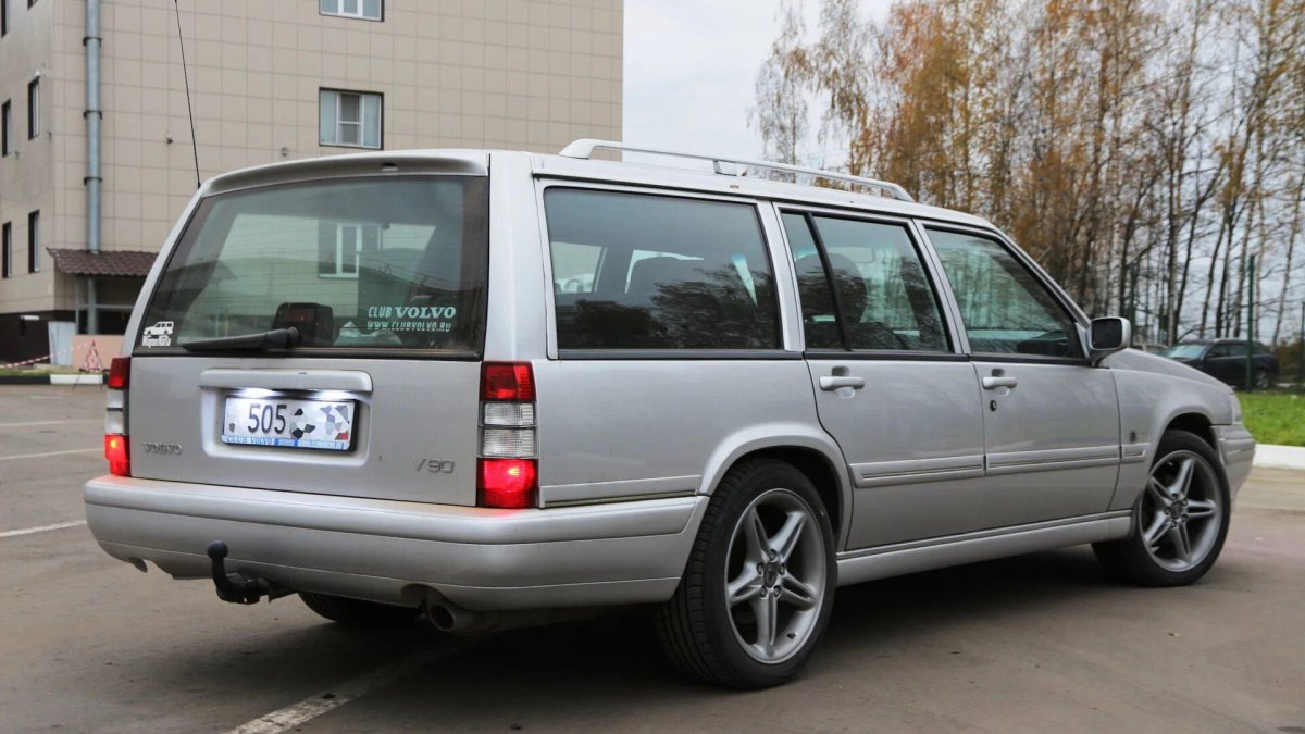 Volvo v90