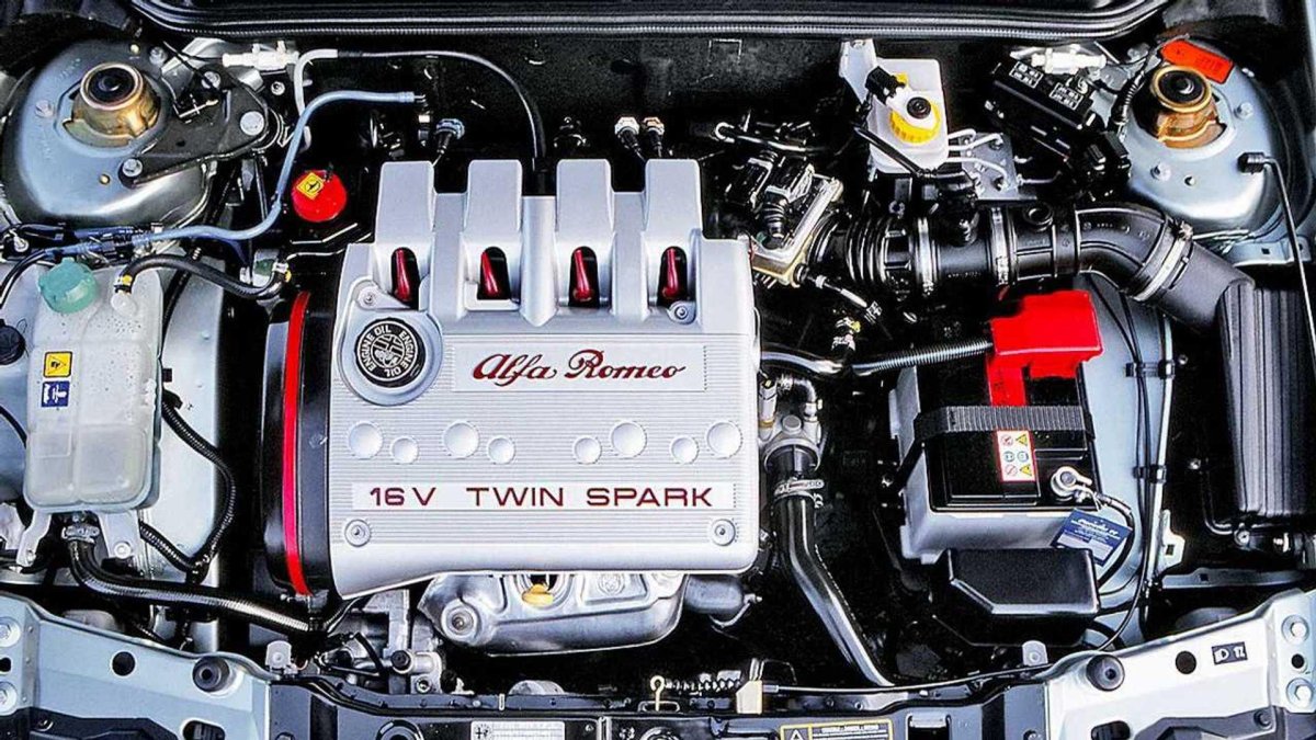 Alfa Romeo Twin Spark 16v