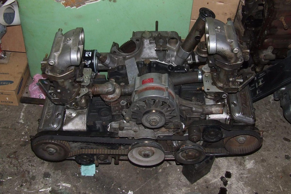 Альфа Ромео 33 двигатель