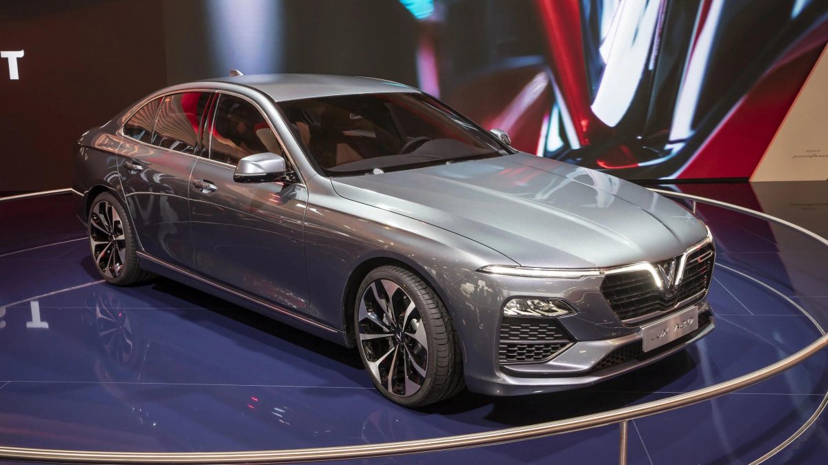 WINFAST машина