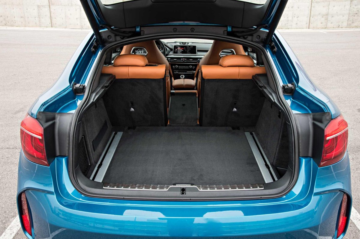 BMW x6 2018 багажник