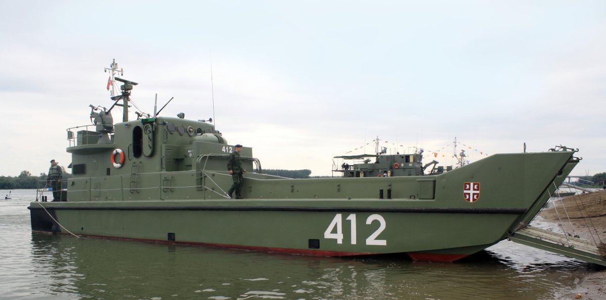 Десантно-штурмовые катера типа 411