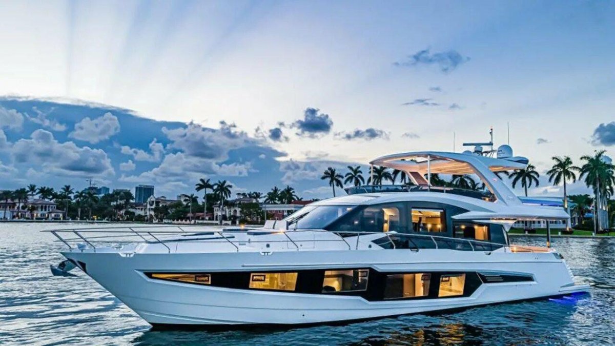 Galeon 680 Fly