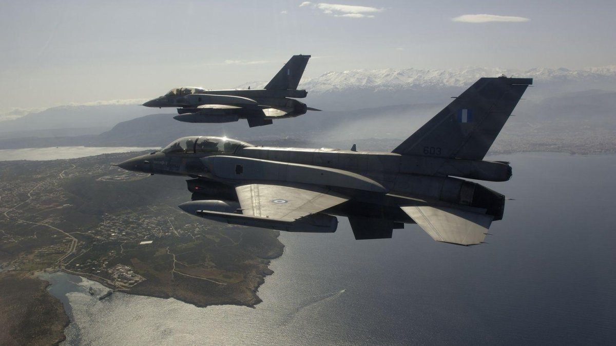 General Dynamics f-16