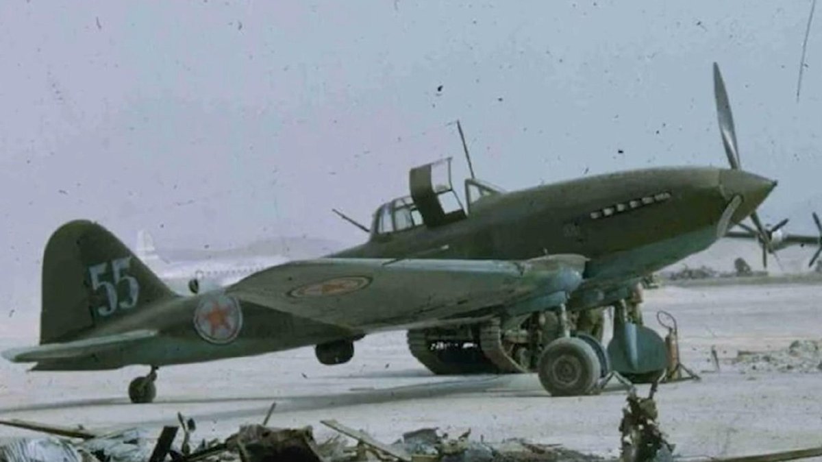 Самолёт ил-10