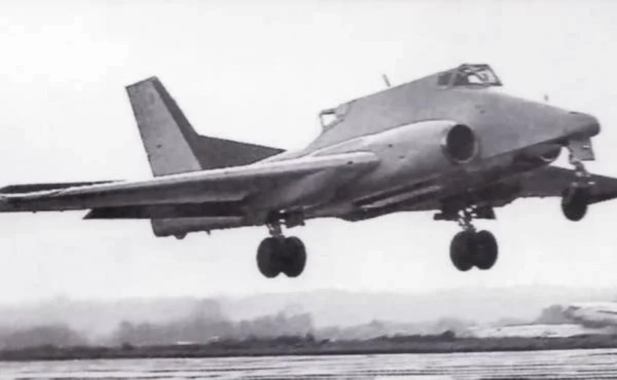 Ил 102 самолет