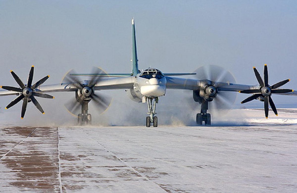 Самолет ту 95 МС