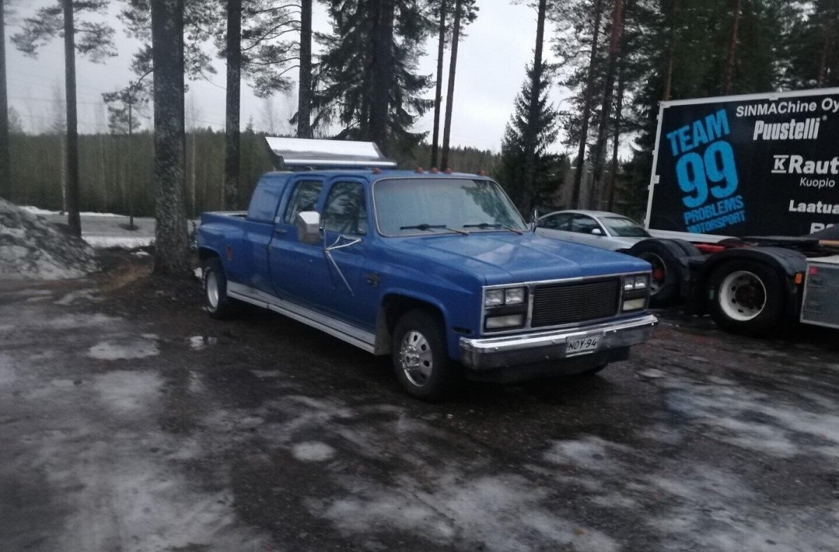 Автомобили в Финляндии