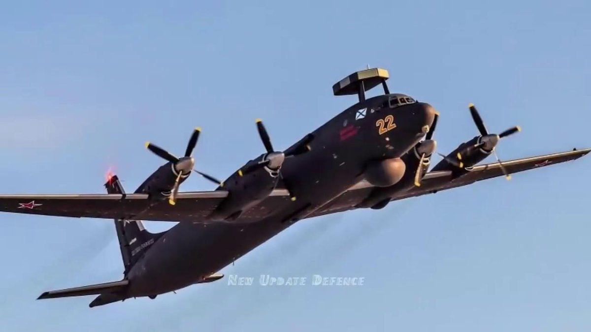 Противолодочный самолет ил-38