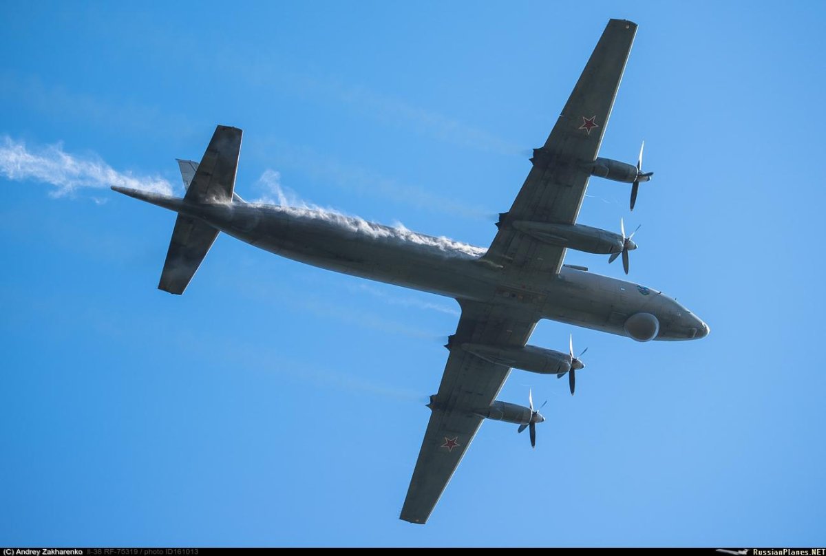 Морской разведчик ил-38