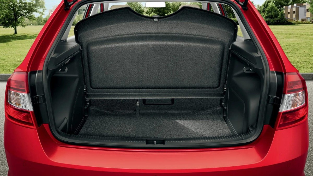 Багажник на Skoda Rapid 2014