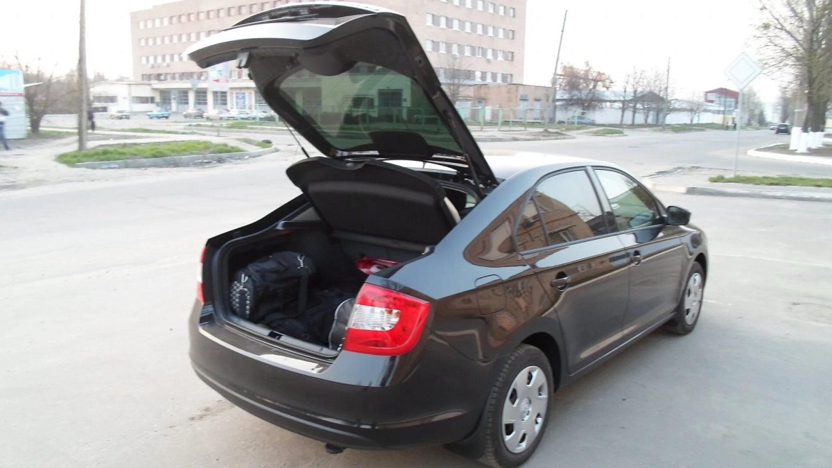 Шкода Рапид 2016 багажник