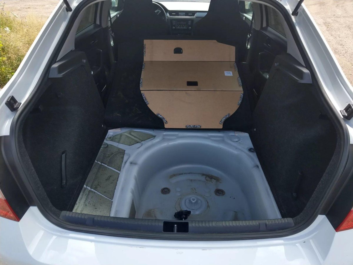 Багажник Шкода Рапид 2020