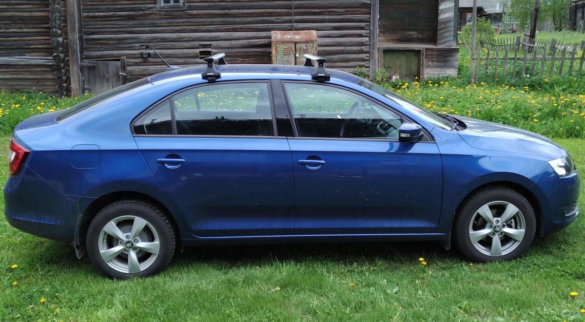Skoda Rapid багажник на крышу