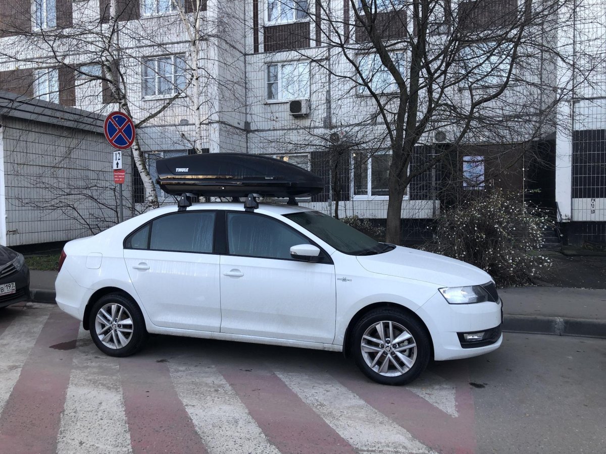Багажник Thule Skoda Rapid