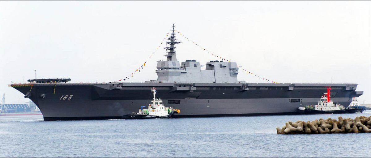 Эсминец-вертолетоносец «Изумо»