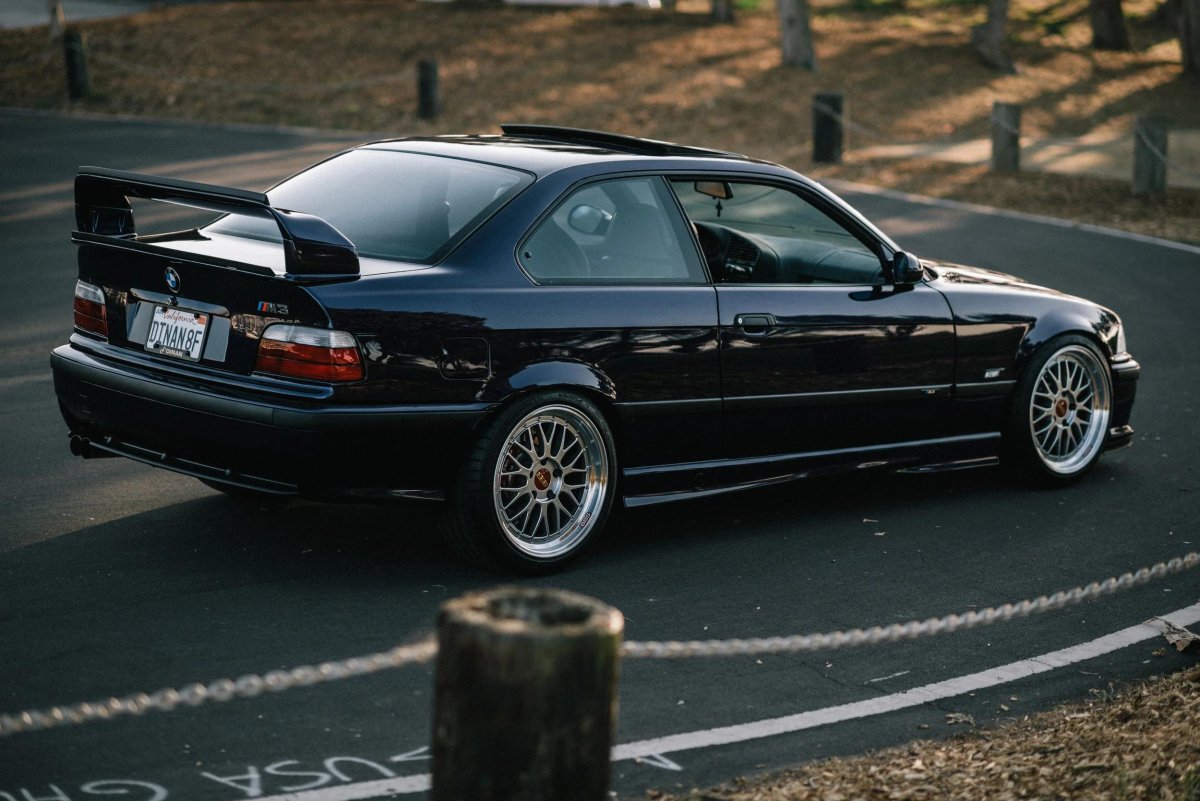 BMW e36 Coupe Black