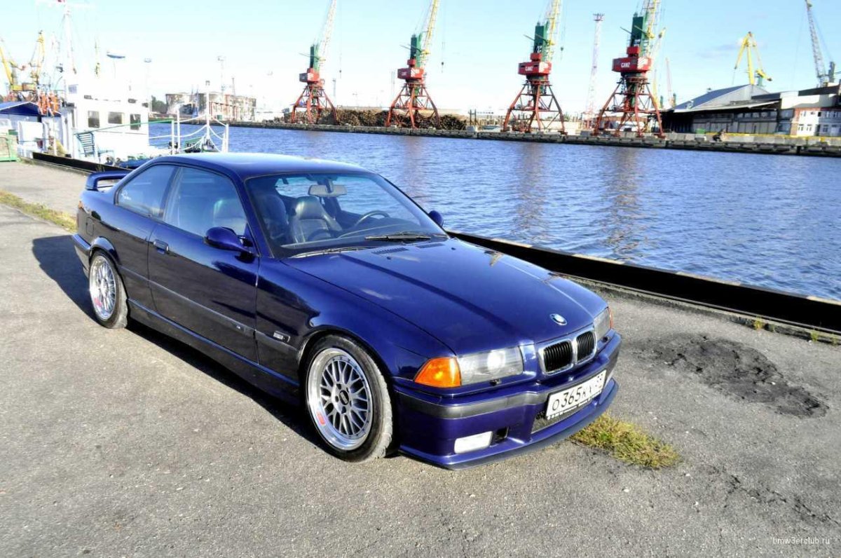 BMW e36 328i