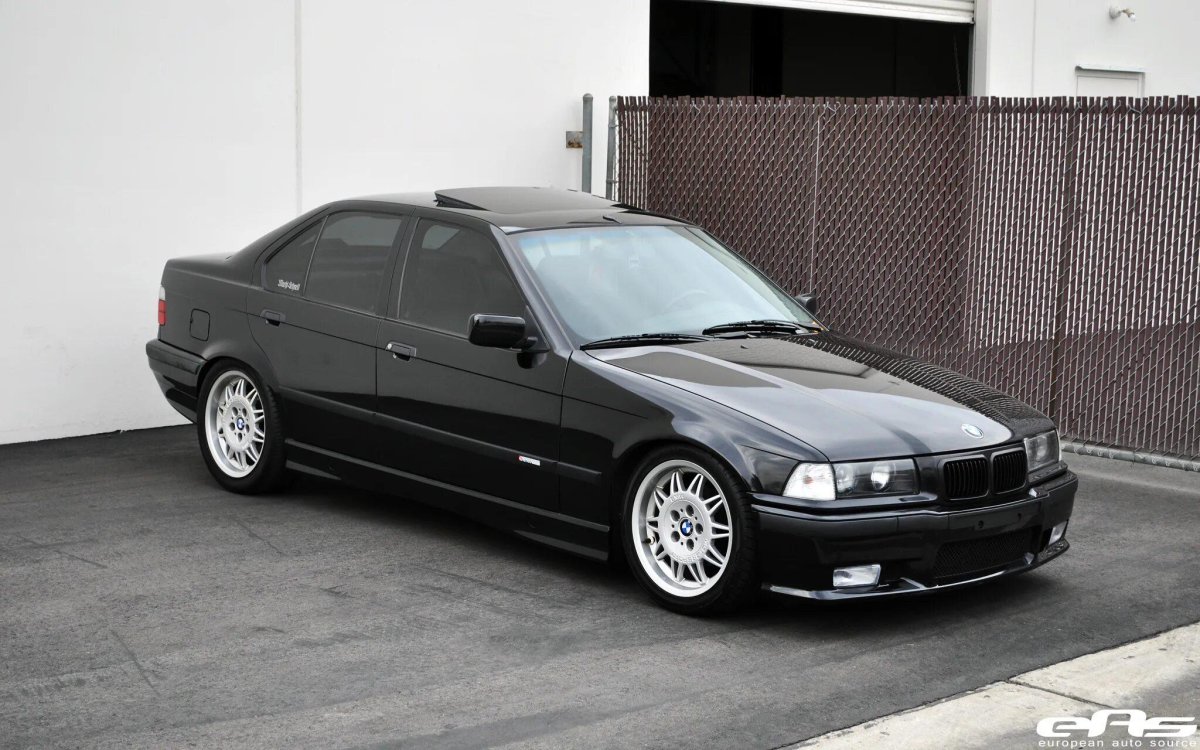 BMW e36 sedan Black
