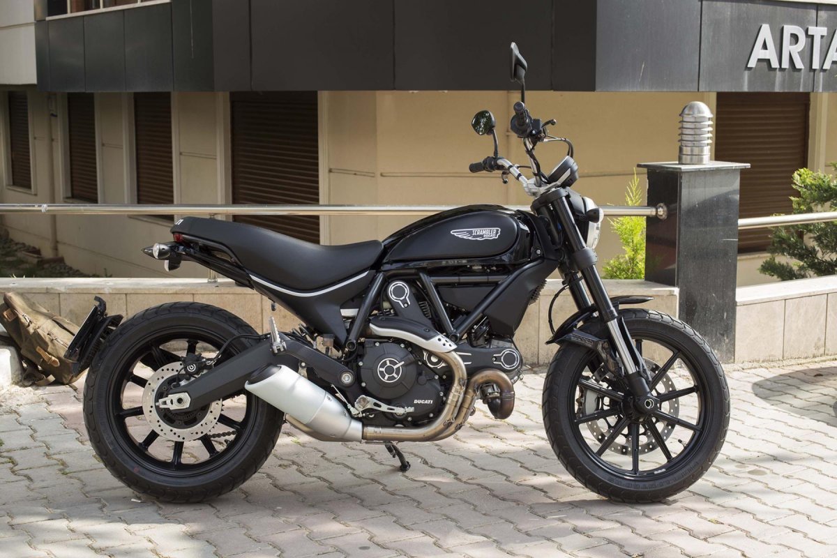 Ducati Scrambler черный
