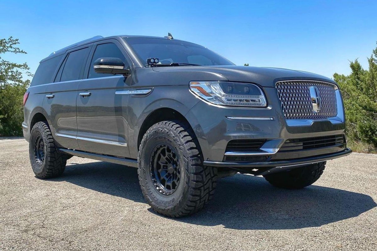 Внедорожник Lincoln Navigator 2021