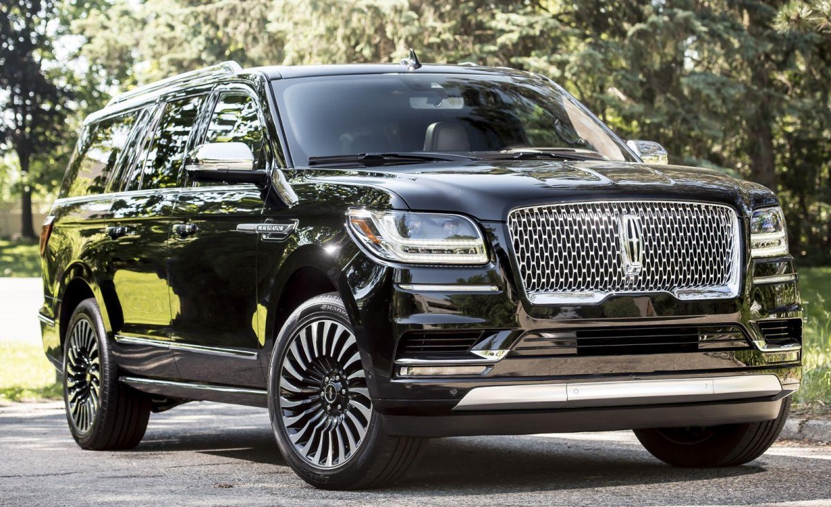 Машина Lincoln Navigator 2021