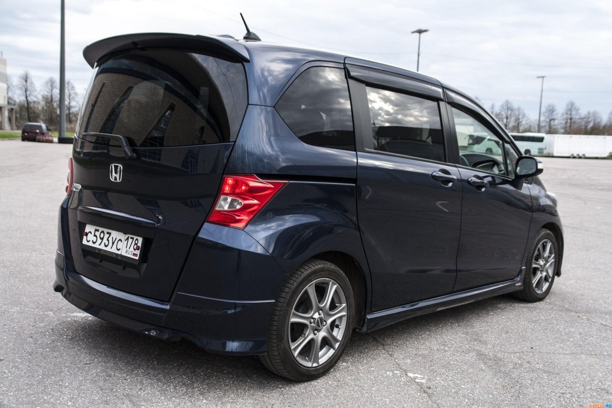 Honda freed Spike r17 колеса