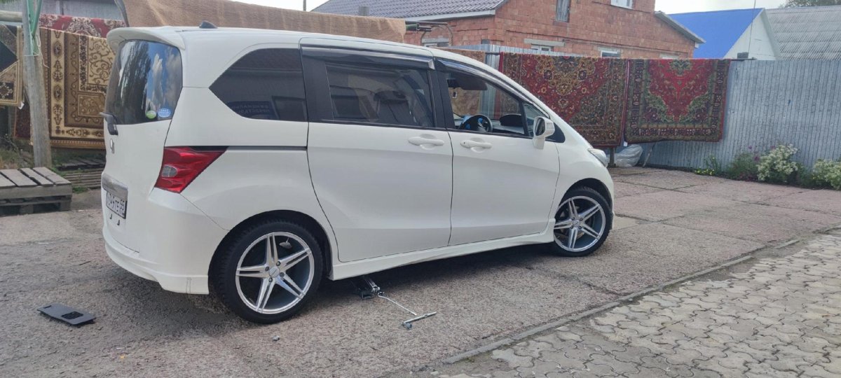 Honda freed диски r17