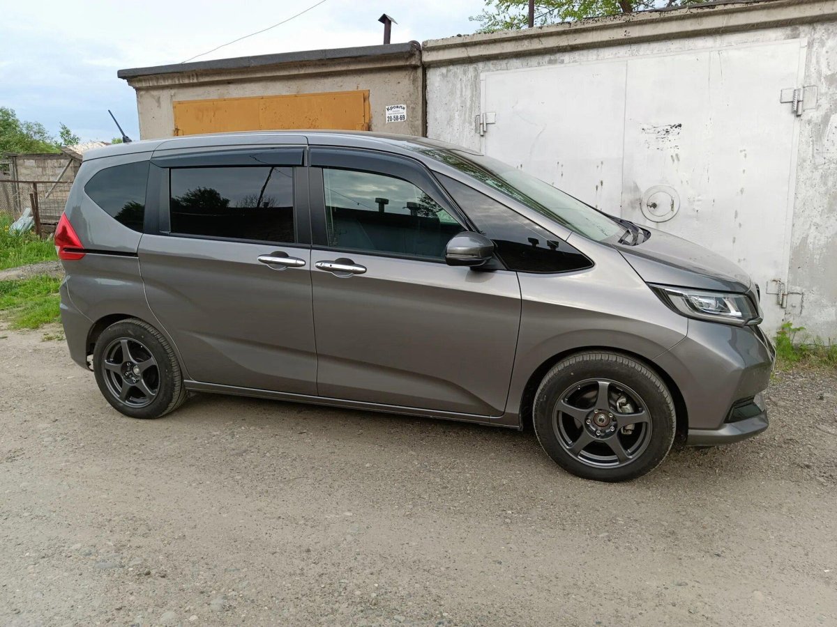 Honda freed на 16 колесах