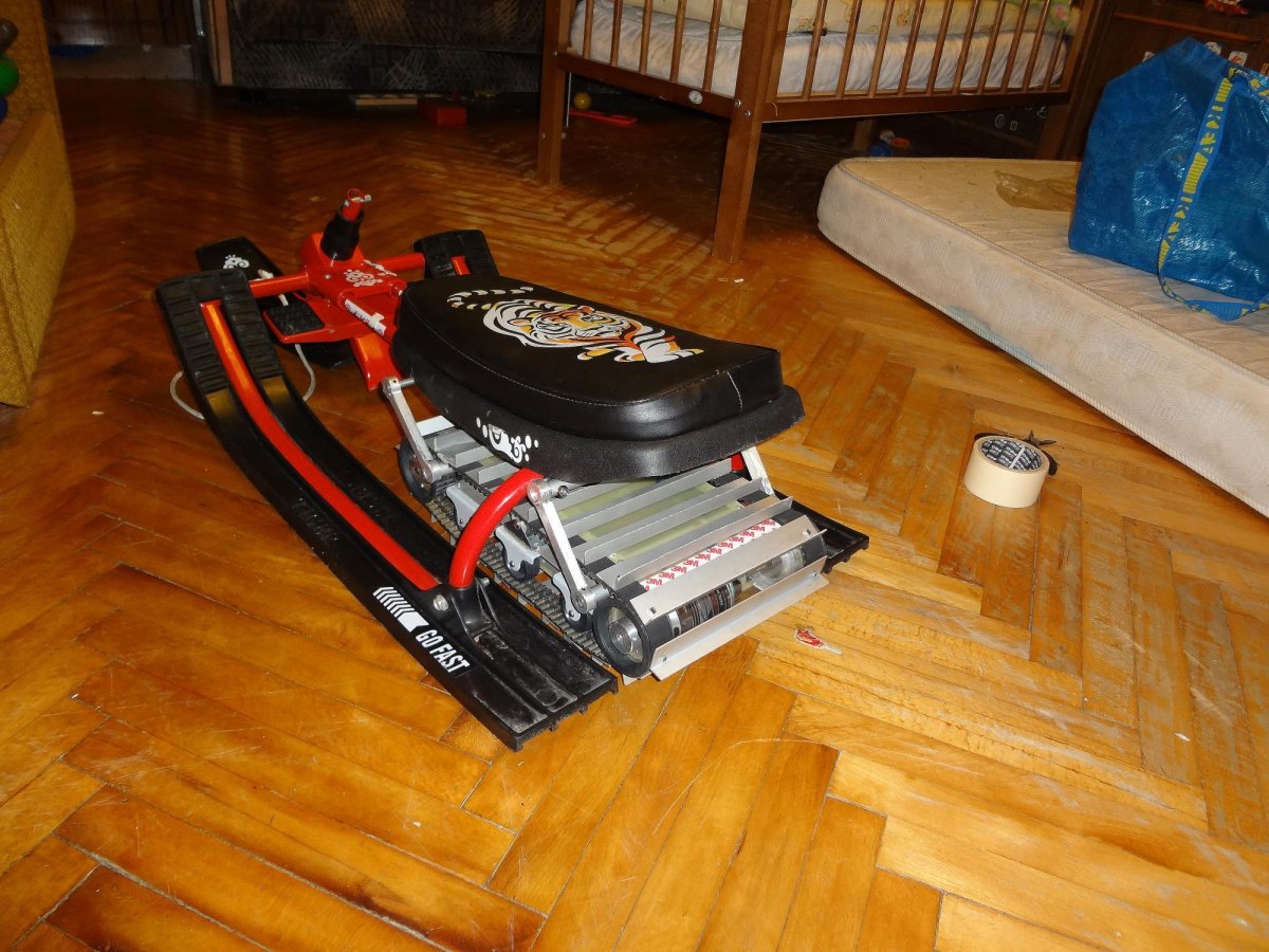 Снегокат Чук и Гек